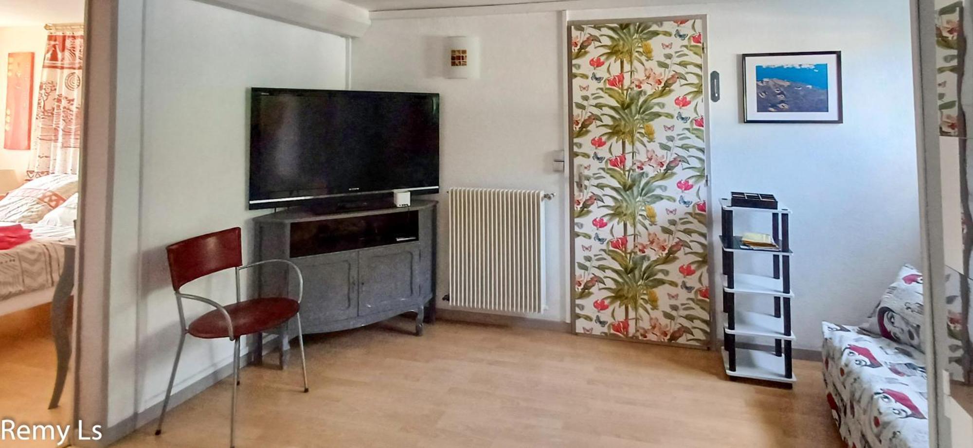Joli Appartement Villeneuve-sur-Lot Exterior photo